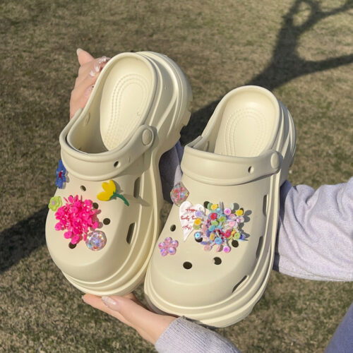 2026_03_10_15_40_IMG_0601 inspired Colorful Flower -slip Outdoor Clogs。